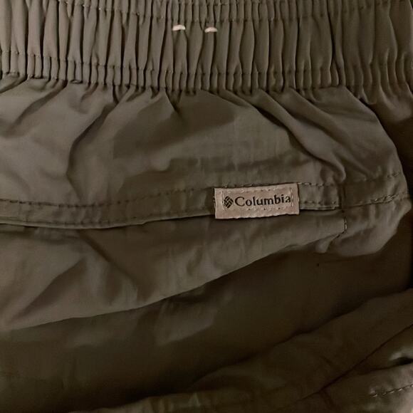 Columbia Brand Women's Small Sandy River Shorts Stone Green Elastic Waist - Picture 4 of 4